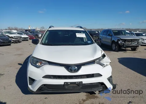 2017 Toyota Rav4 Le z USA, uszkodzony, nr VIN 2T3ZFREV8HW397575